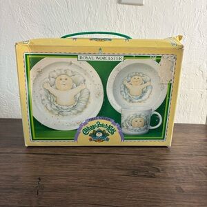 Vtg The World of Cabbage Patch Kids- Royal Worcester 1983 Cup Plate & Bowl‎